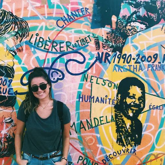 Meet your Posher, Danielle - Picture 1 of 1